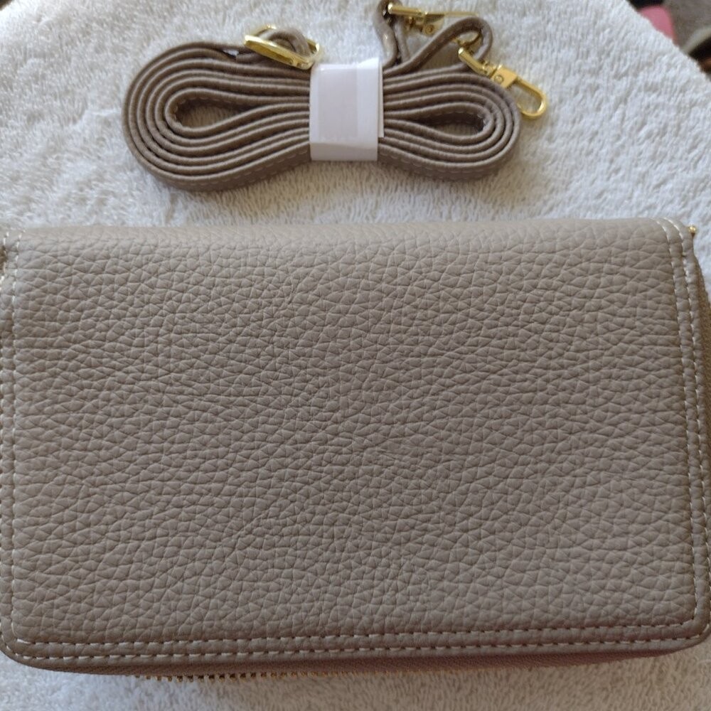 Taomicmic Crossbody Wallet with Phone Holder - Picture 4 of 4